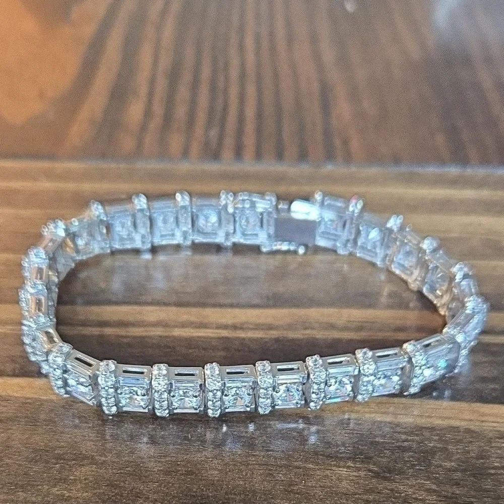 Elegant Silver Bracelet for Women